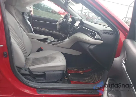 2022 Toyota Camry Se z USA, uszkodzony, nr VIN 4T1G11AK9NU057861